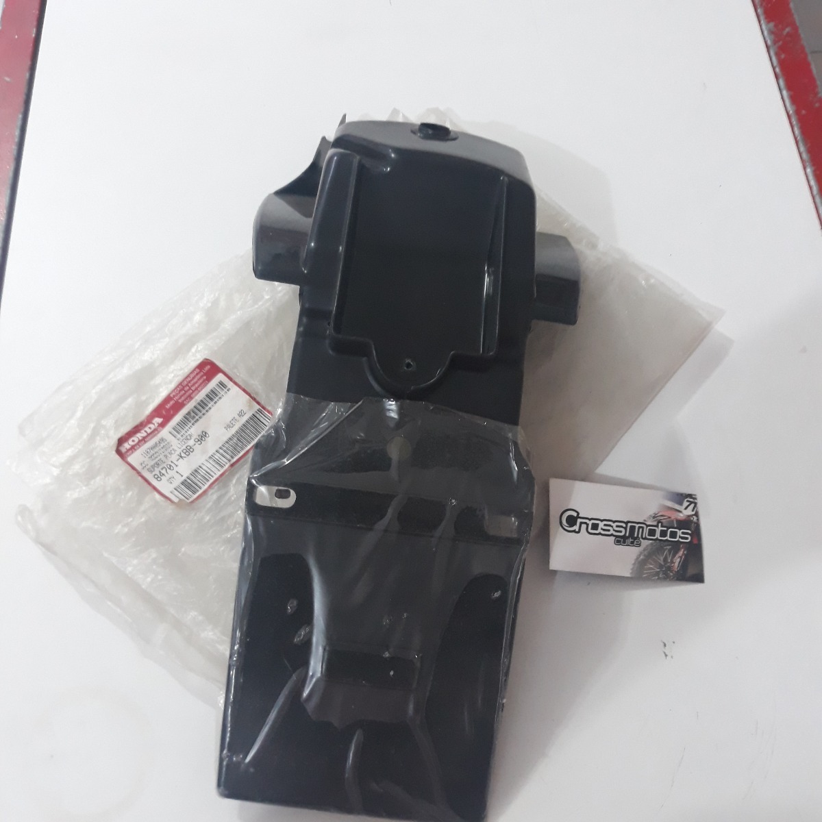 PARALAMA TRASEIRO XR XLR *PARTE QUE SEGURA A PLACA