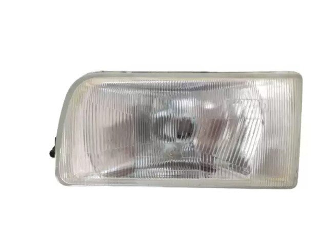 FAROL PRINCIPAL ESQUERDO