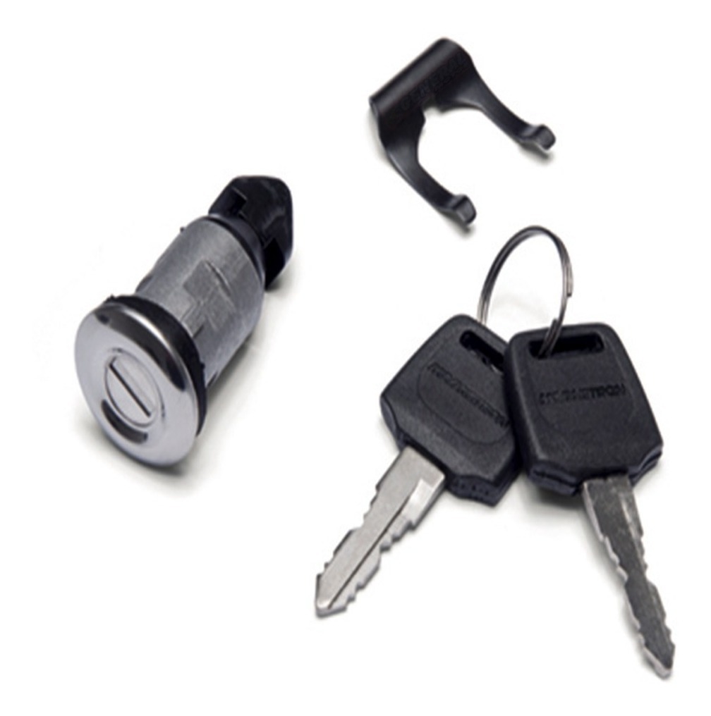TRAVA TAMPA LATERAL C/CHAVE CG150 2004>