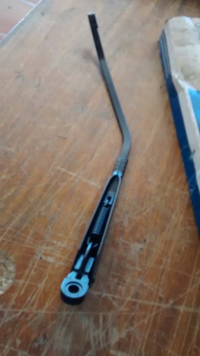 BRACO LIMPADOR TRASEIRO